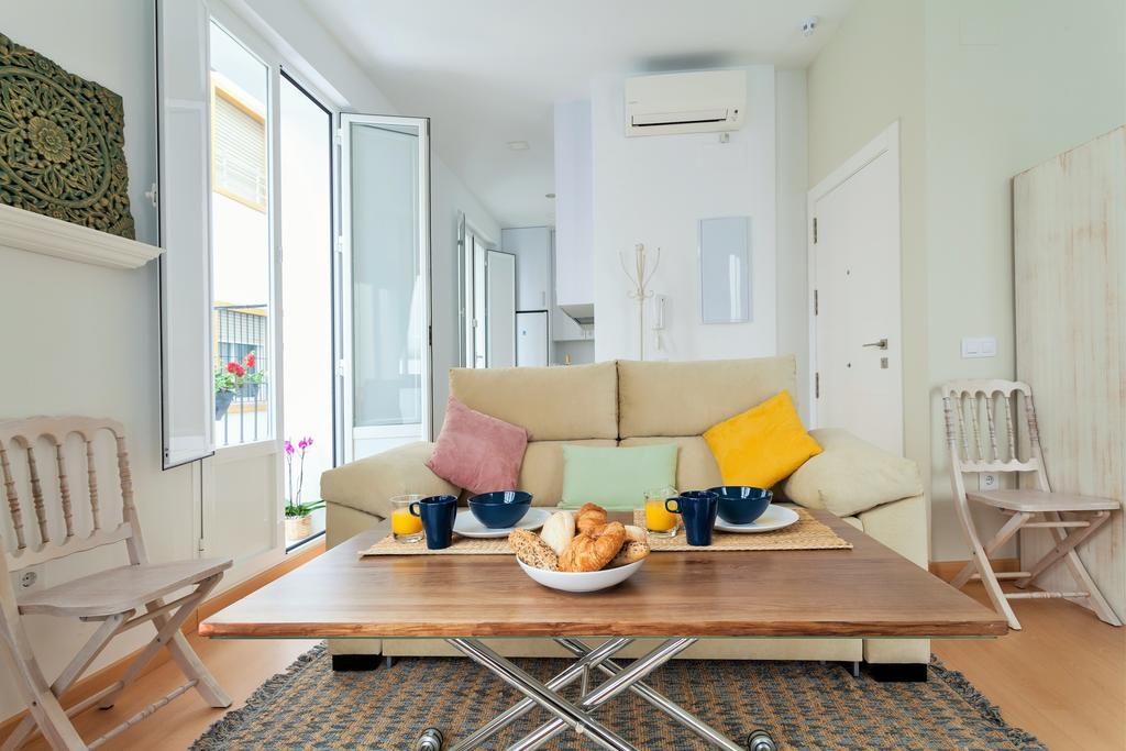 Hostly Acetres 1A Loft In City Center, Comunal Terrace, Fibre,Parking Optional Sevilla Eksteriør bilde