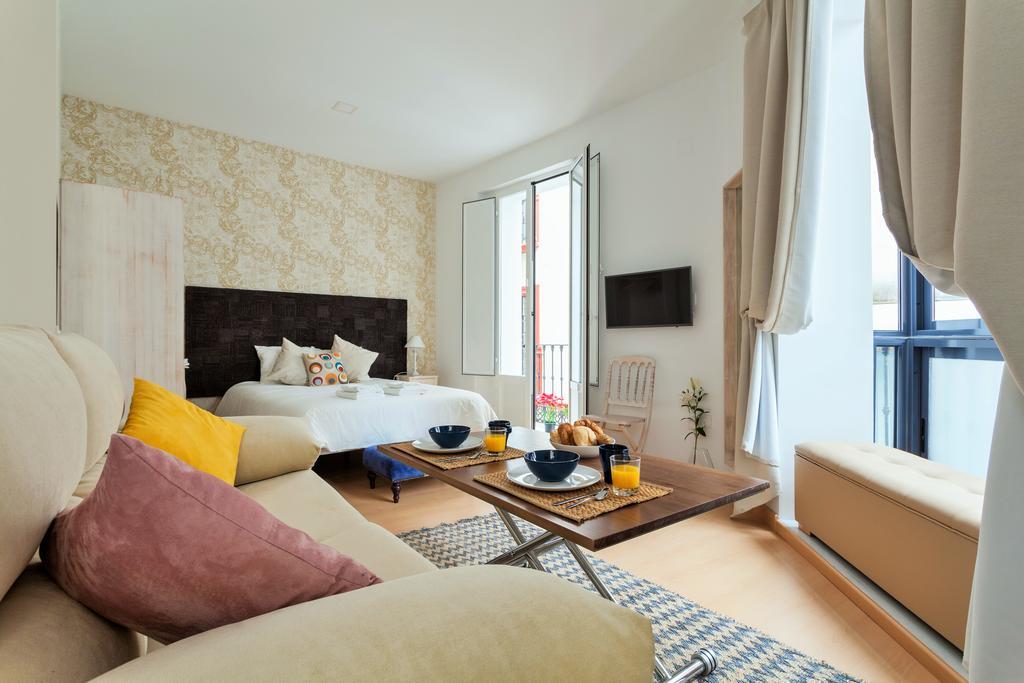 Hostly Acetres 1A Loft In City Center, Comunal Terrace, Fibre,Parking Optional Sevilla Eksteriør bilde