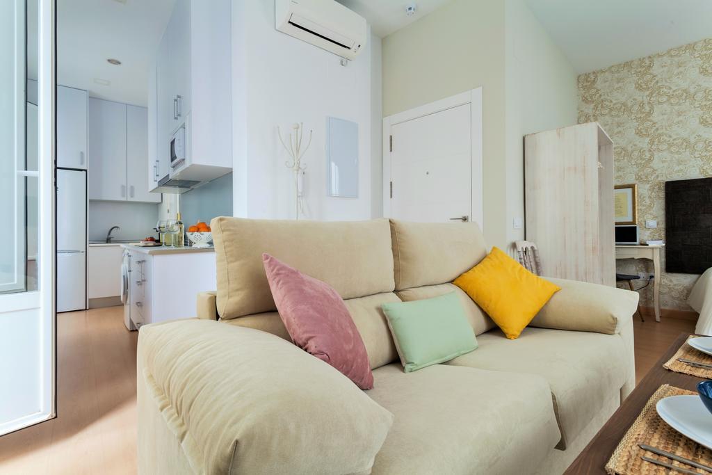 Hostly Acetres 1A Loft In City Center, Comunal Terrace, Fibre,Parking Optional Sevilla Eksteriør bilde