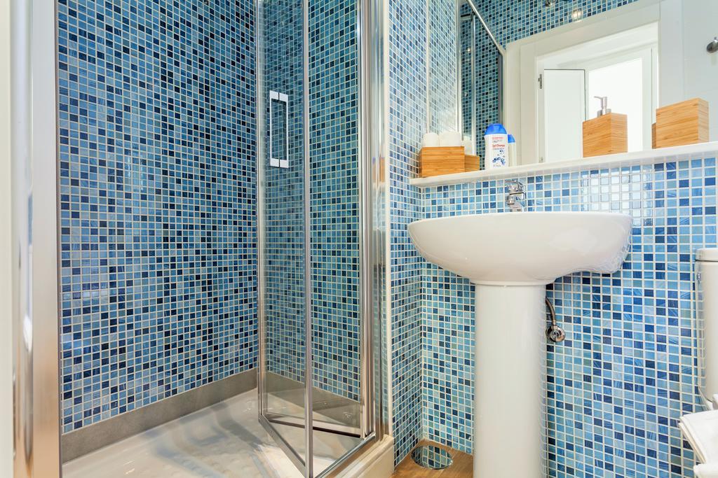 Hostly Acetres 1A Loft In City Center, Comunal Terrace, Fibre,Parking Optional Sevilla Eksteriør bilde